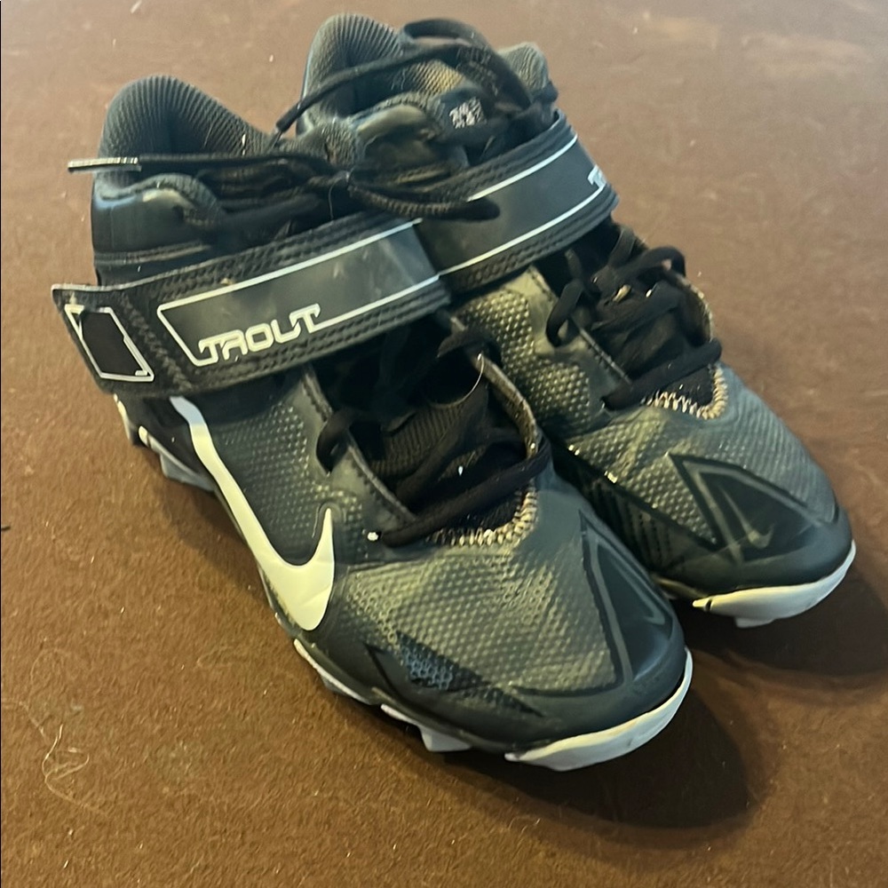 Nike Kids Trout Zoom baseball cleats